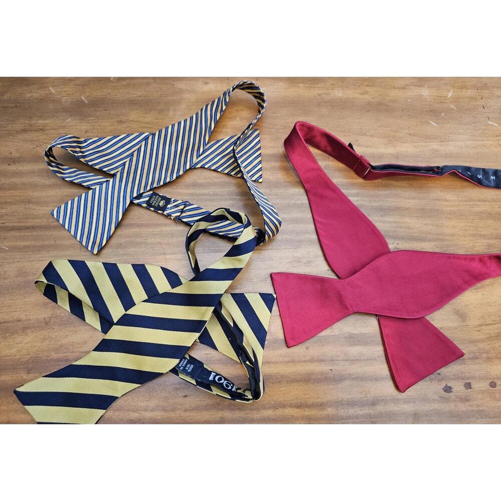 Set of Three--Contess Mara Bow Tie Multicolor Mens